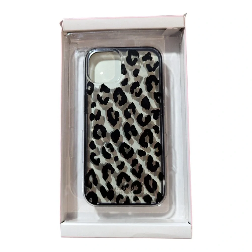 i7. Kate Spade‎ New York Case for Apple iPhone 13 (6.1 2021) - Leopard